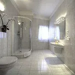 Ket Korona Konferencia Es Wellness Hotel Balatonszarszo