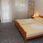 Ket Korona Konferencia Es Wellness Hotel Balatonszarszo