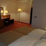 Ket Korona Konferencia Es Wellness Hotel Balatonszarszo