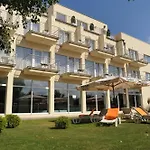 Két Korona Konferencia és Wellness Szálloda Balatonszárszó