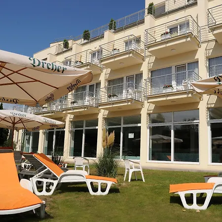 Ket Korona Konferencia Es Wellness Hotel Balatonszarszo