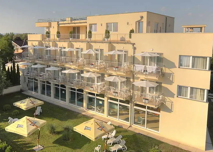 Ket Korona Konferencia Es Wellness Ξενοδοχείο 4*