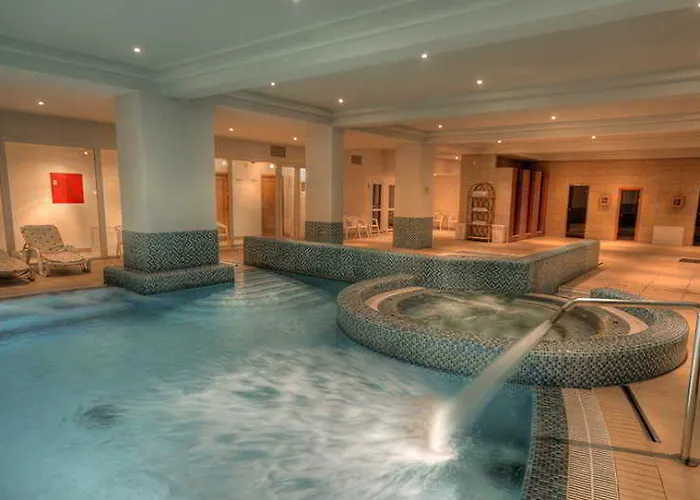 Ket Korona Konferencia Es Wellness Hotel Balatonszarszo