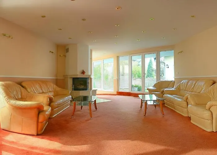 Ket Korona Konferencia Es Wellness Hotel