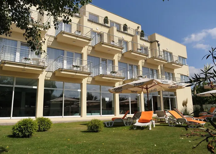 Ket Korona Konferencia Es Wellness Hotel Balatonszarszo